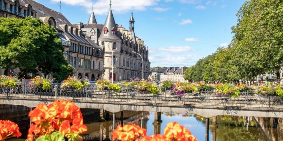Apartamento Quimper: T3 avec vue cathédrale proche gare Exterior foto